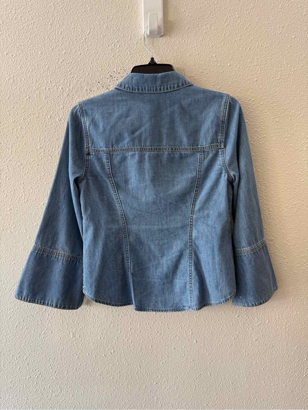 Veronica Beard Light Wash Size XS Shirt