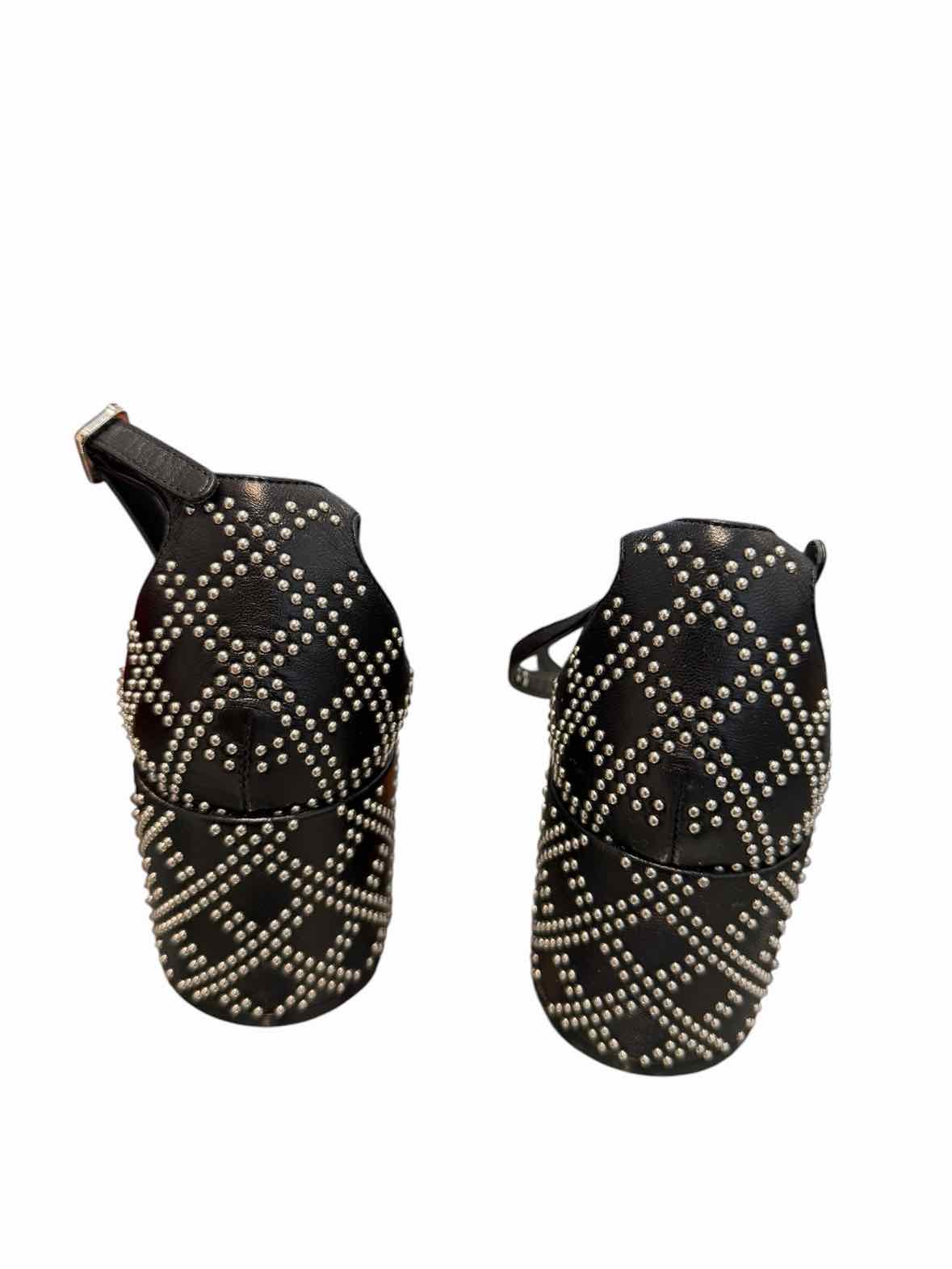 Salvatore Ferragamo Black Size 8 Shoes