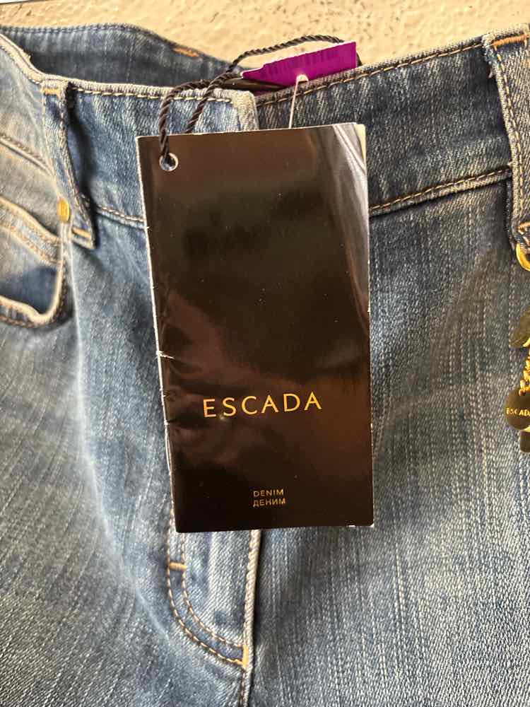 Escada Medium Wash Size 34 Jeans