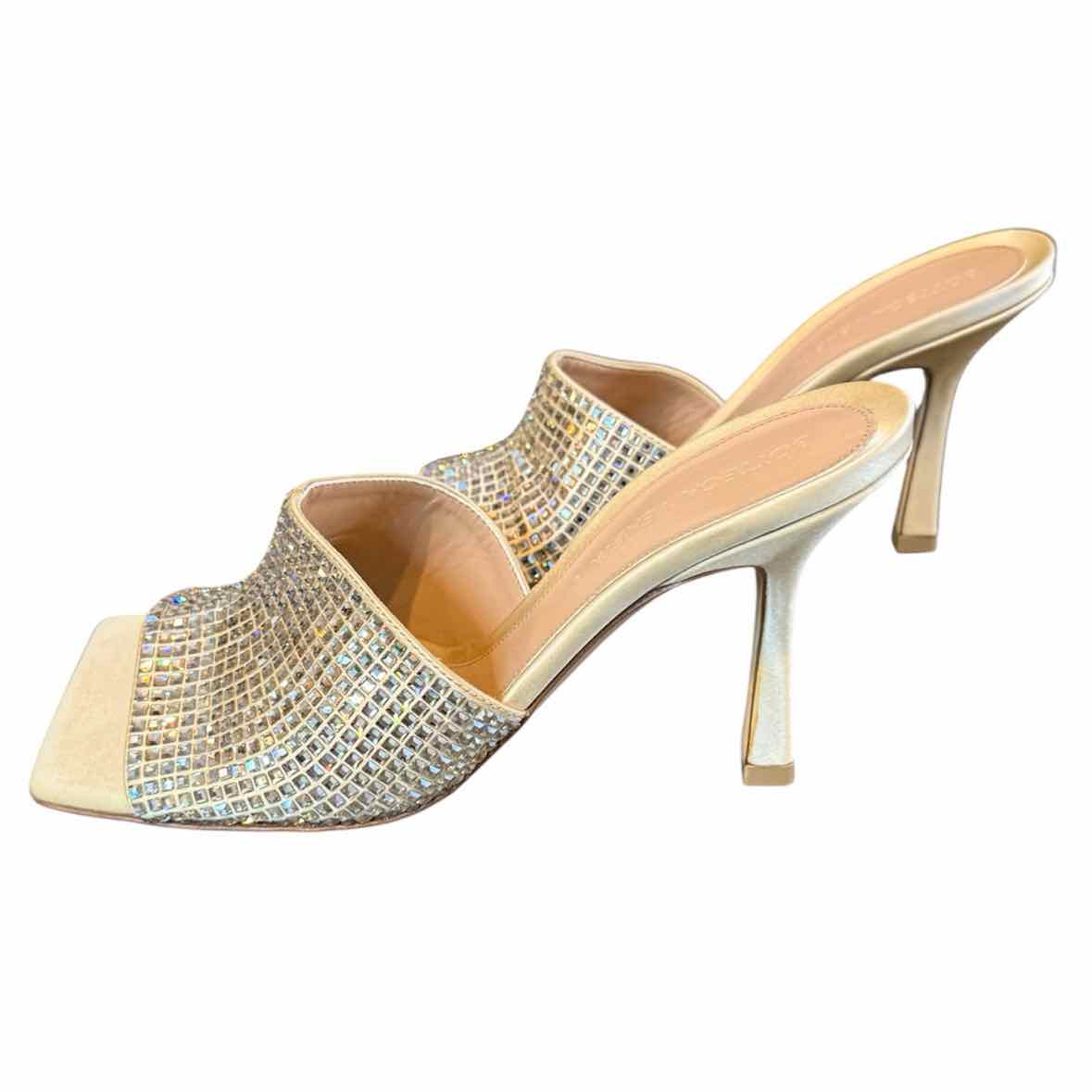 Bottega Veneta Champagne Size 36 Shoes