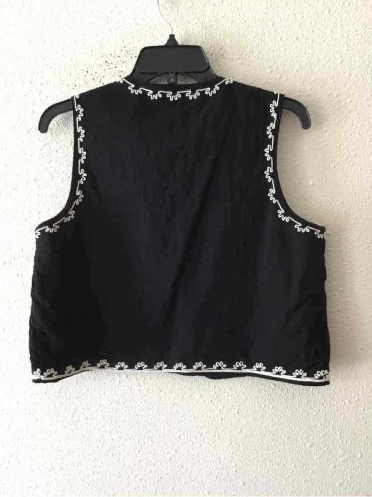 jennifer & grace Black and white Size M Shirt