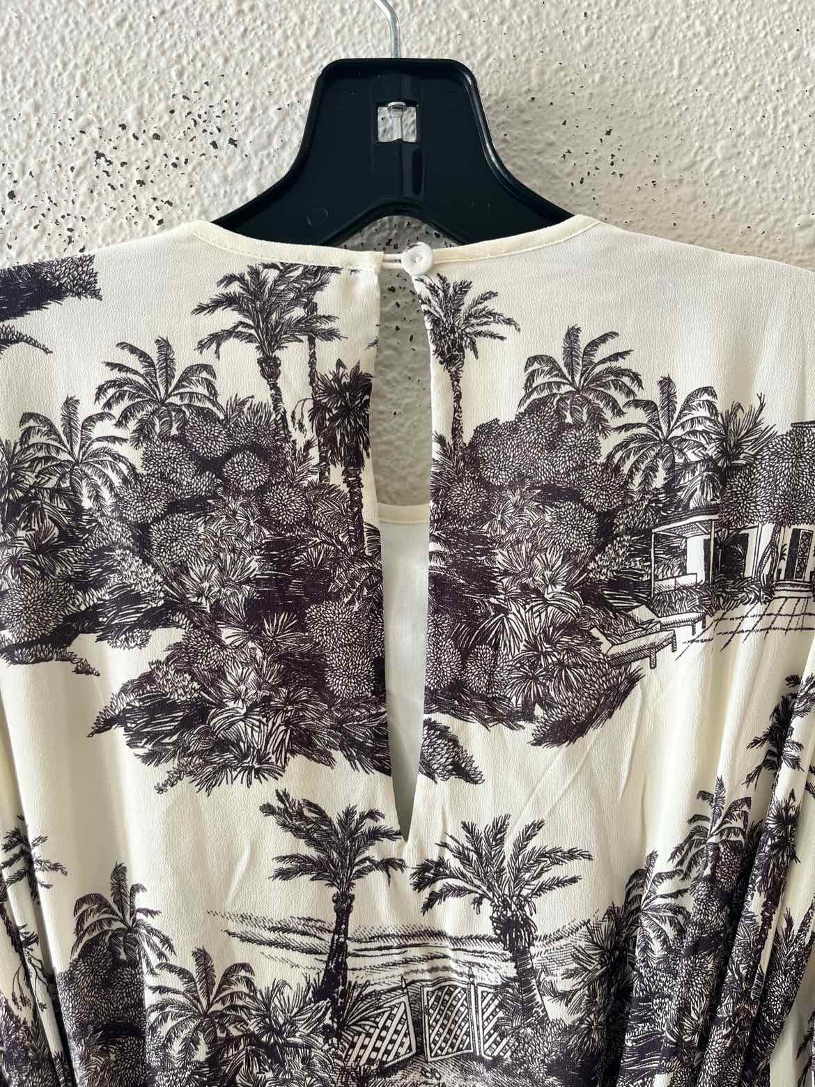 Tuckernuck Cream & Black Size XS Dress