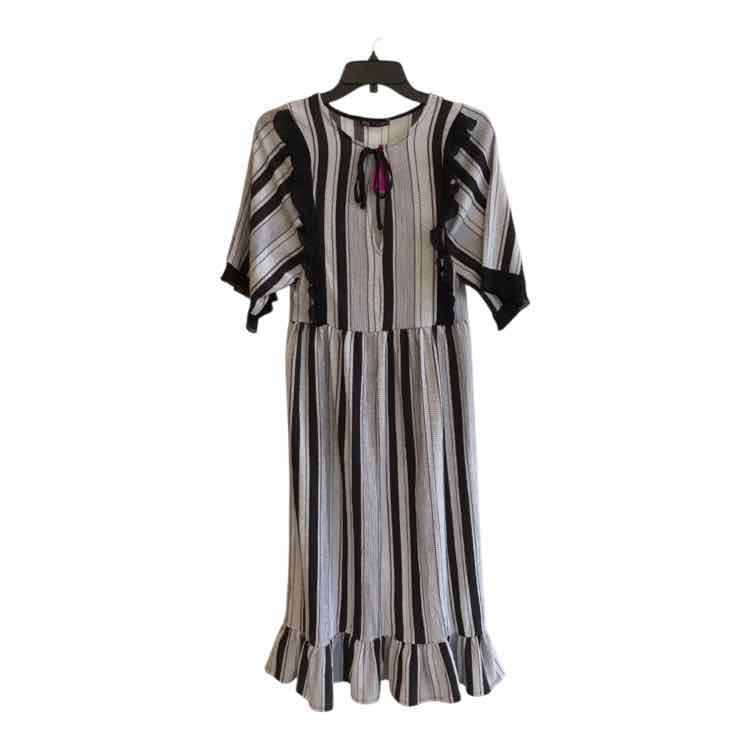 Zara Black and white Size S Dress