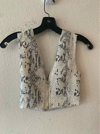 Faith in Love White and black Size 8 Tank Top