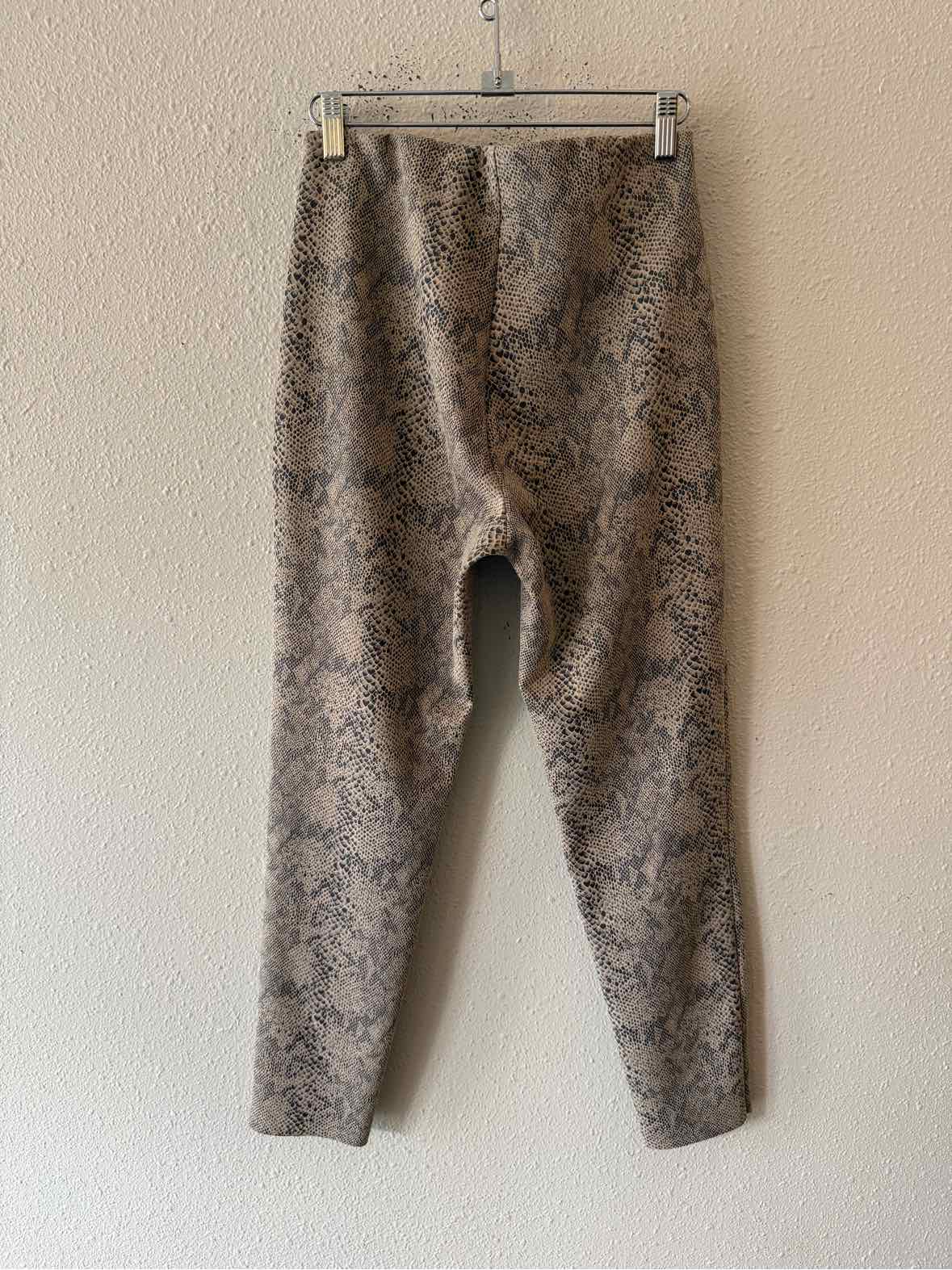 Zara beige and black Size S Pants