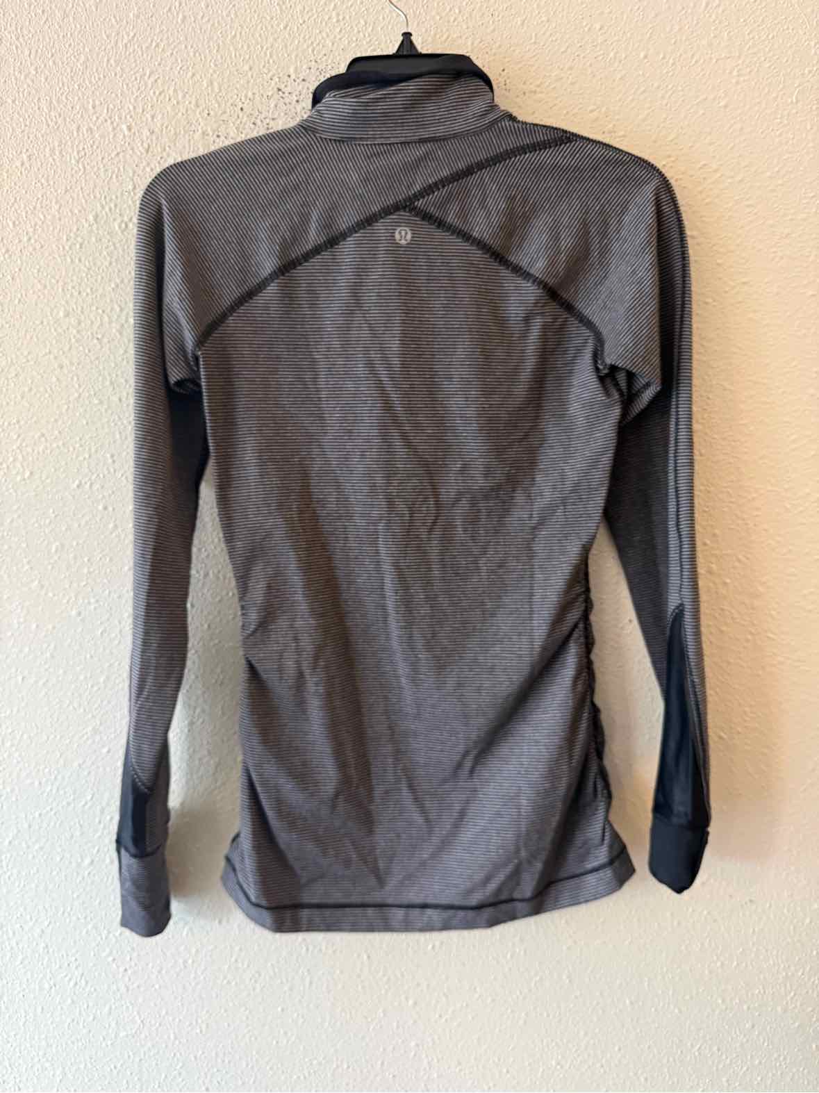 Lululemon Grey and Black Size 4 Jacket