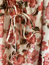 kivari White Multi Size 6 Dress