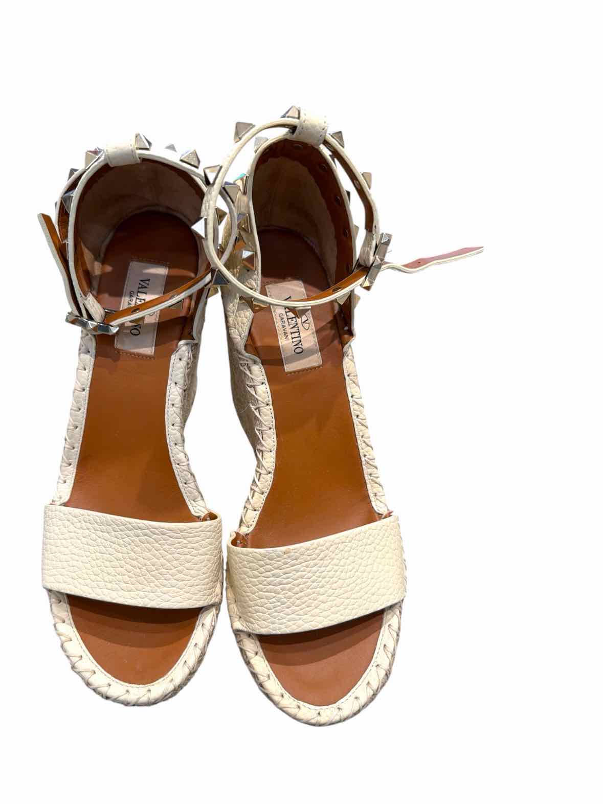Valentino Garavani Beige Size 37 Shoes
