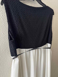 Le Bos Black and white Size 18W Dress