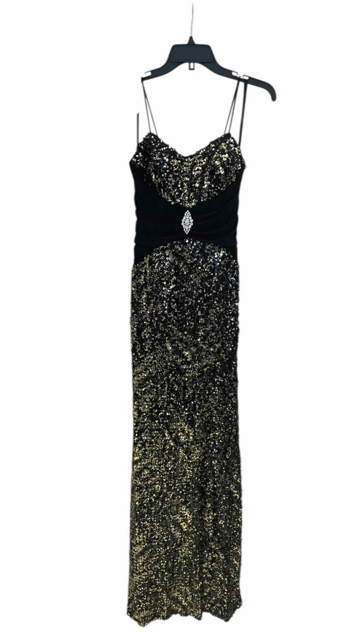 Fiesta Black/Gold Size M Formal