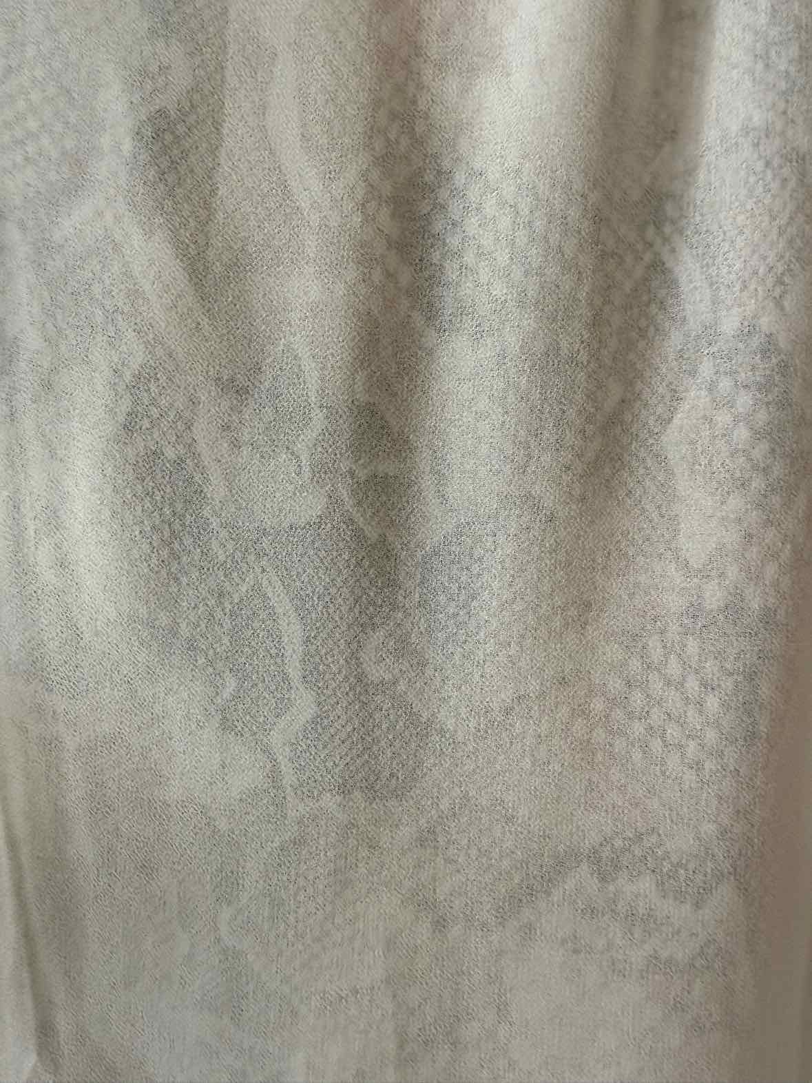 White House Black Market Ecru and Tan Size 8 Shirt