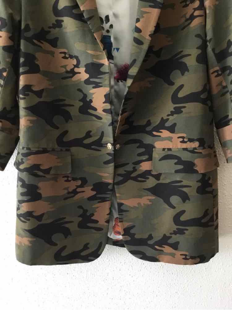 Vilagallo Camo Size 38 Blazer