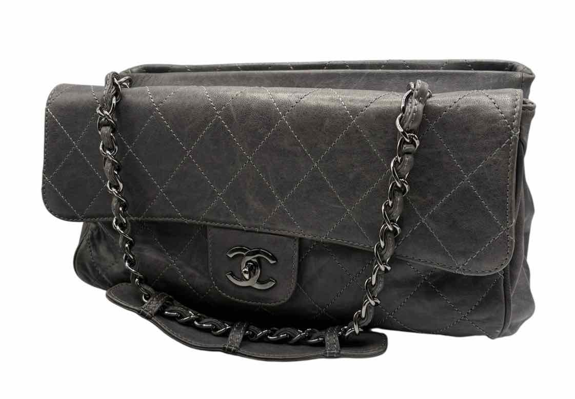 Chanel Quilted Ritz Flapbag grey Handbag – Swap Boutique