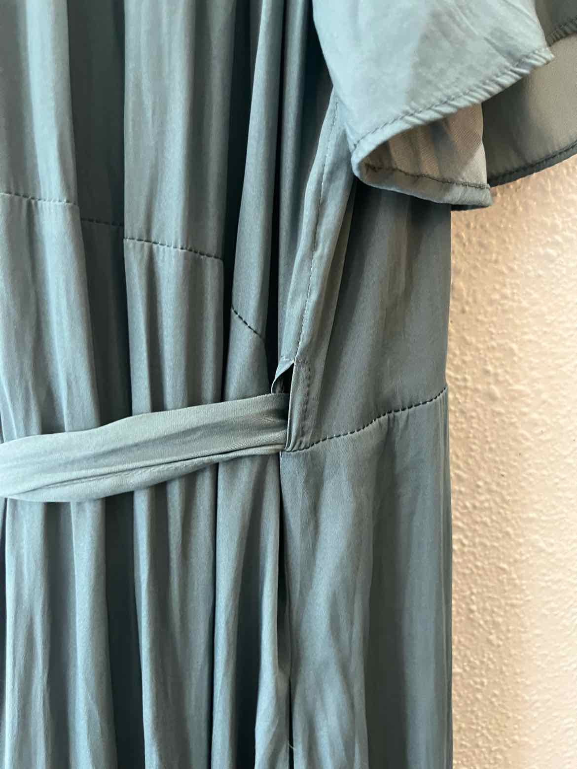 Grade & Gather Hunter Green Size S Dress