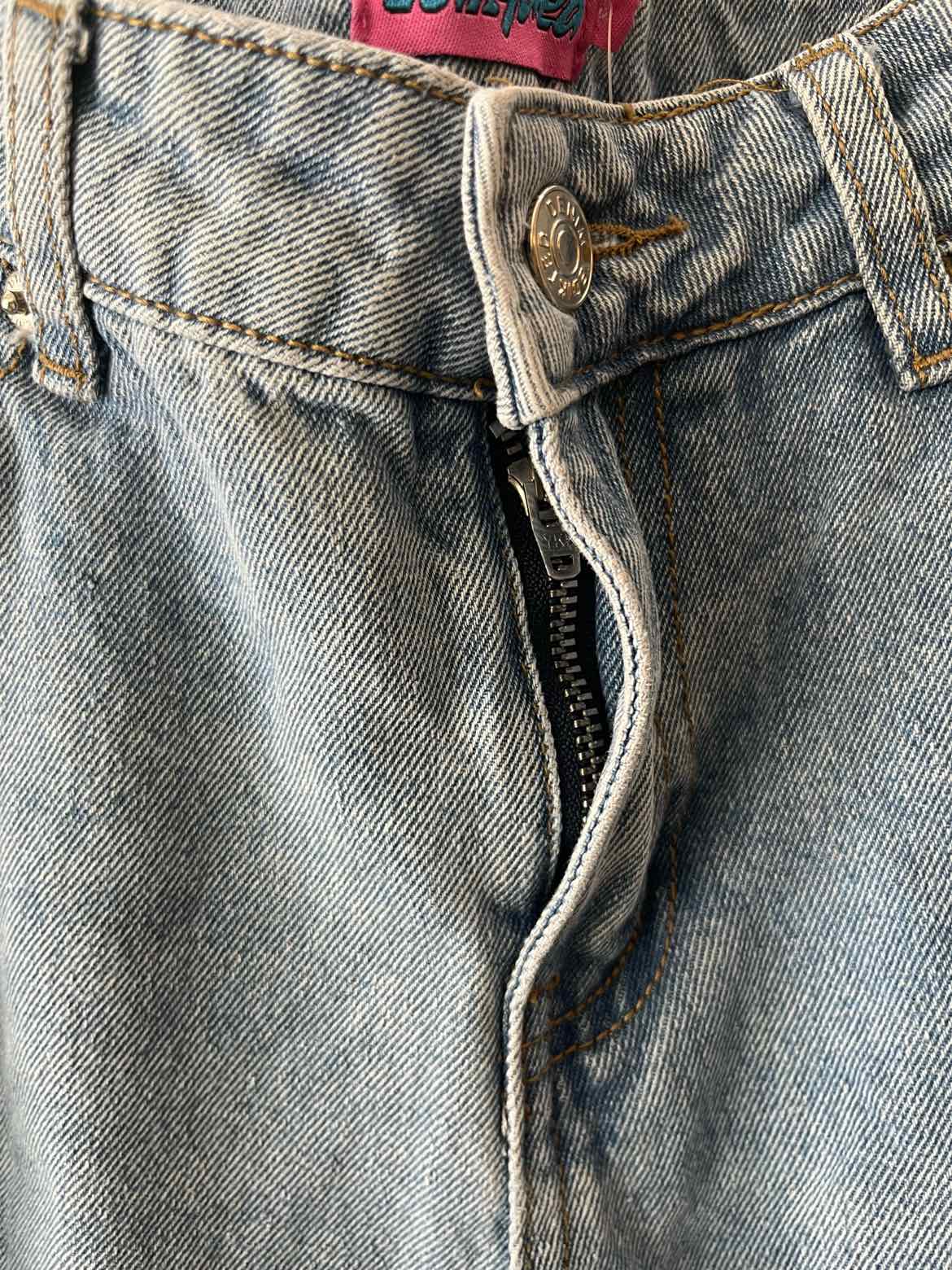 Edikted Light Wash Size S Jeans
