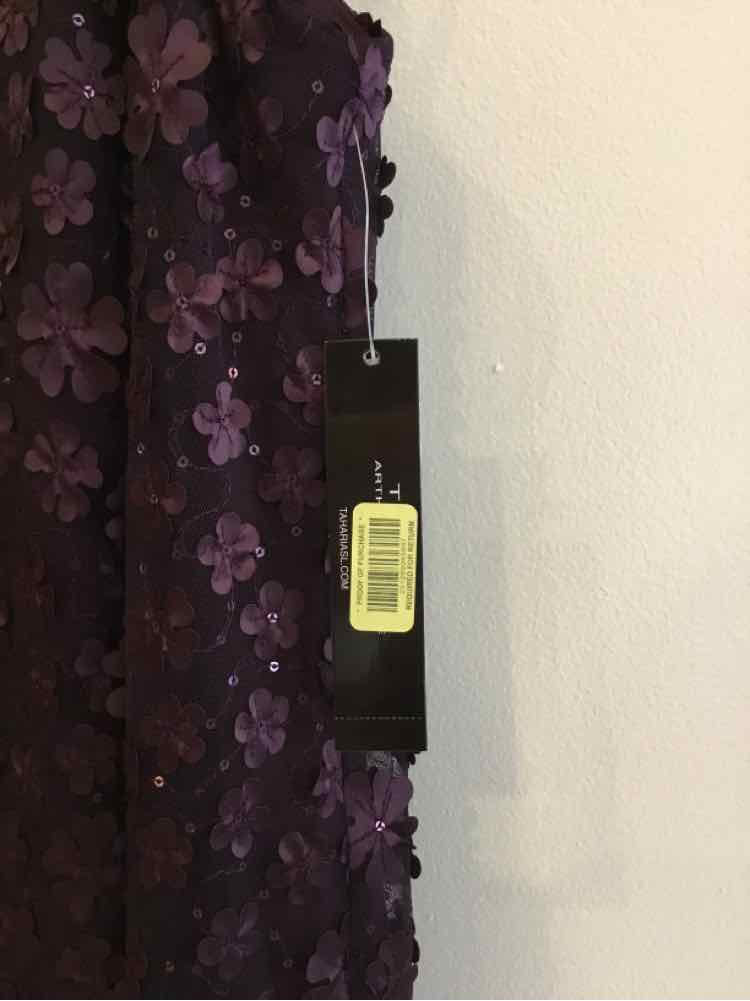 Tahari Arthur Levine Aubergine Size 6 Gown/Evening Wear