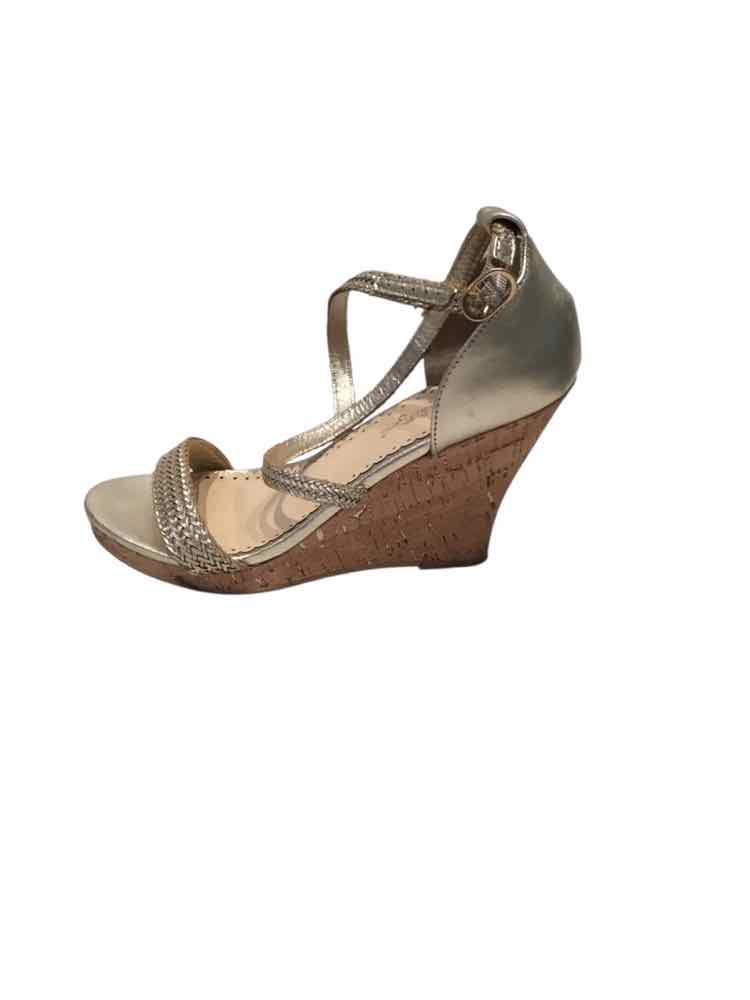 Lilly Pulitzer Champagne Size 7 Shoes