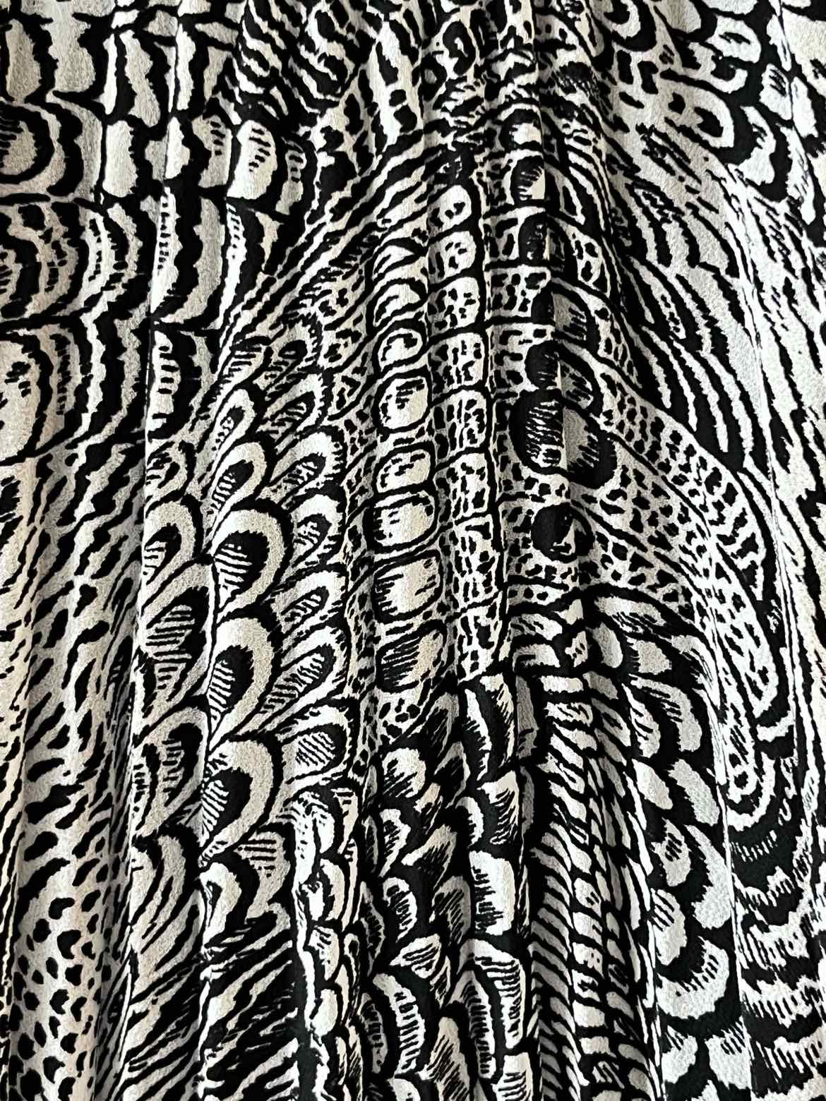 BCBGMax Azria Black and white Size 0 Dress