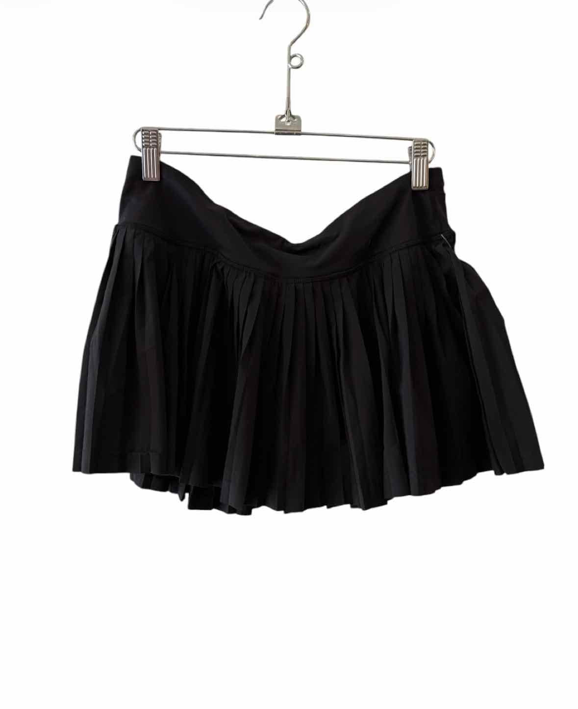 Lululemon Black Size 6 Skort