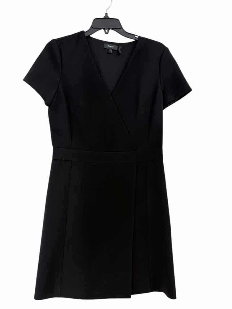 theory black dress Viscose Belted Sheath Founded in New York and made by the finest of fabrics Theory Black Size 6 Dress