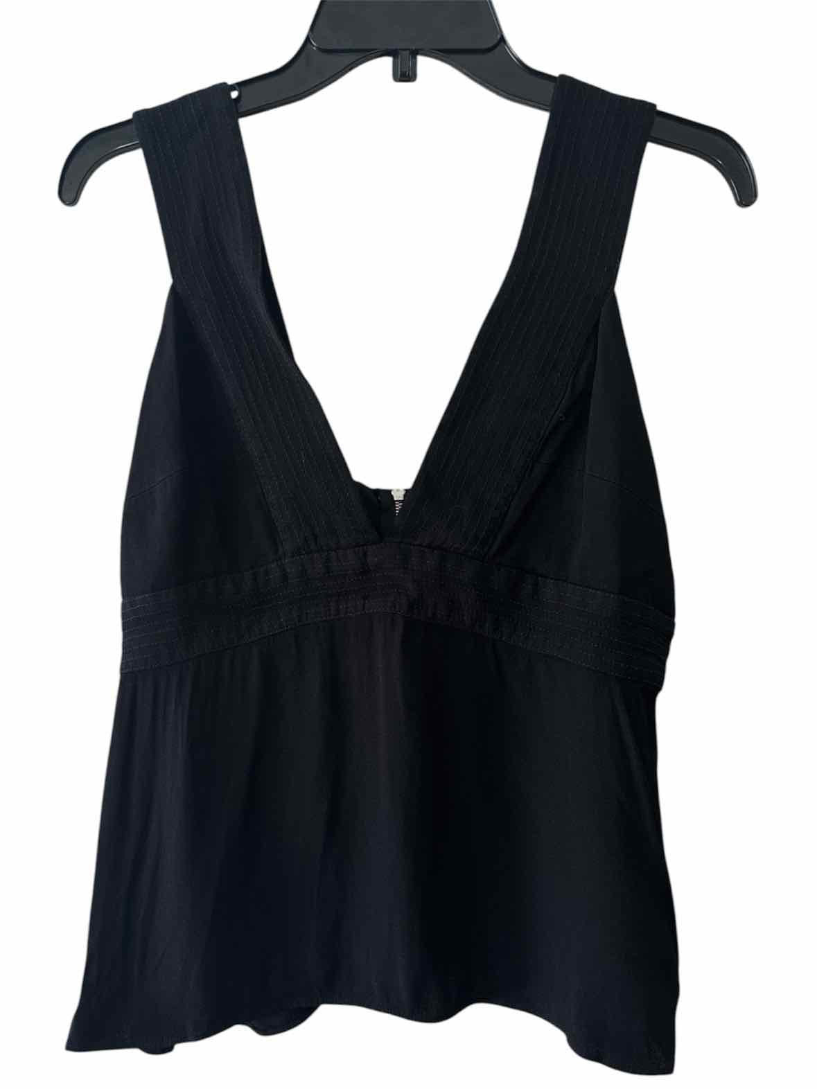 Chelsea 28 Black Size M Tank Top