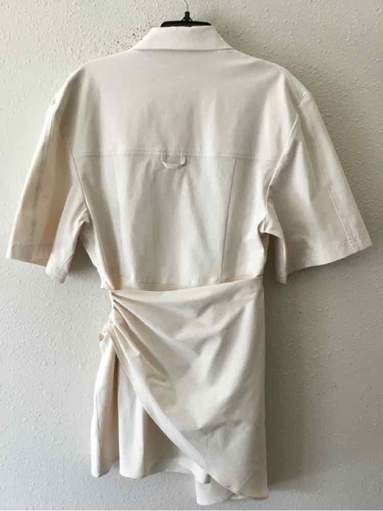 Jacquemus Ivory Size 46 Dress