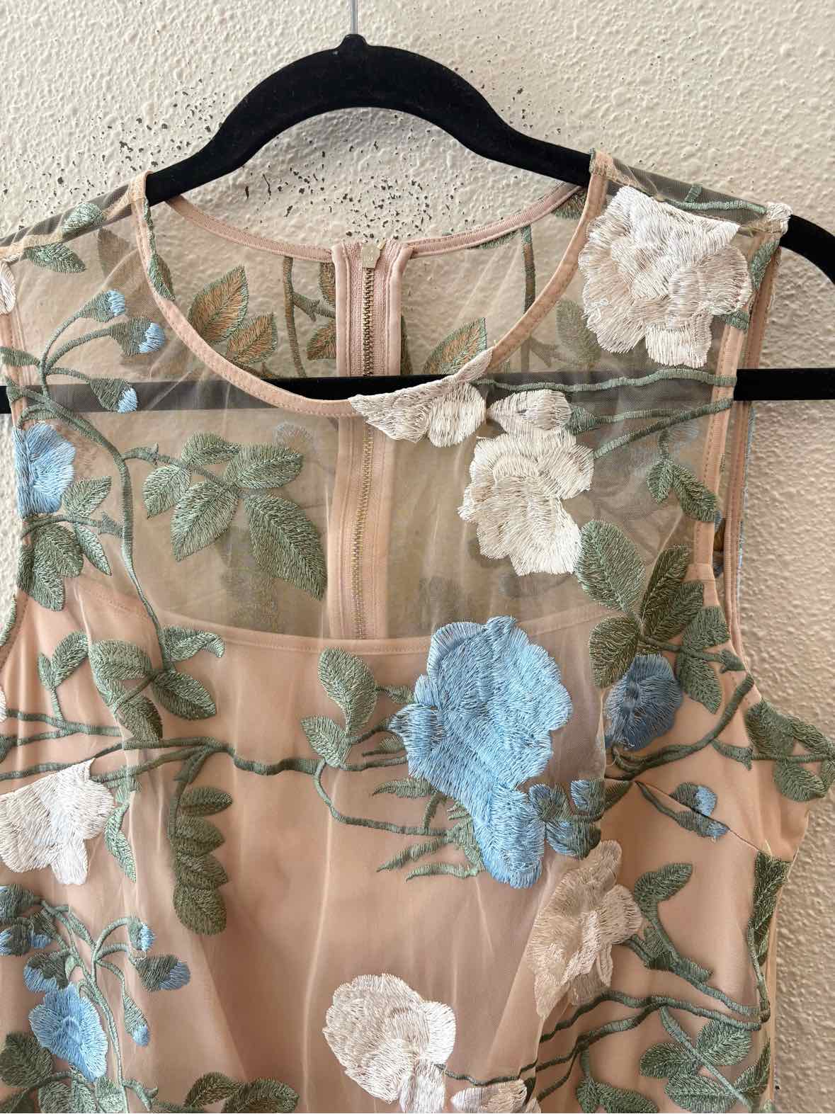 Calvin Klein Nude & Blue Size No Label Dress