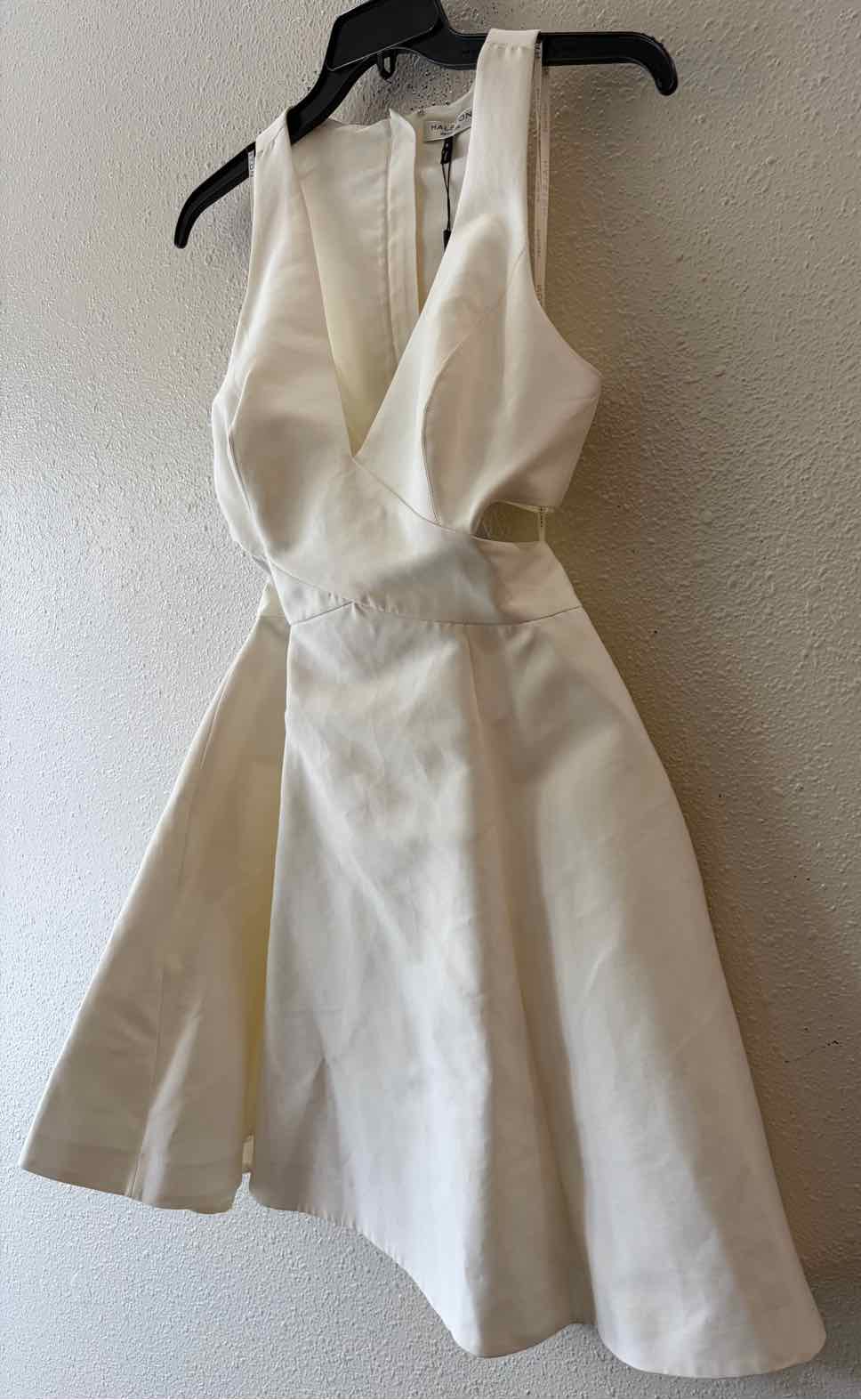 Halston Off White Size 6 Dress