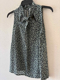 Amour Vert Green and black Size M Shell