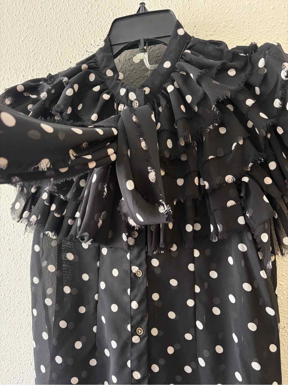 Truth NYC Black and white Size S Shirt