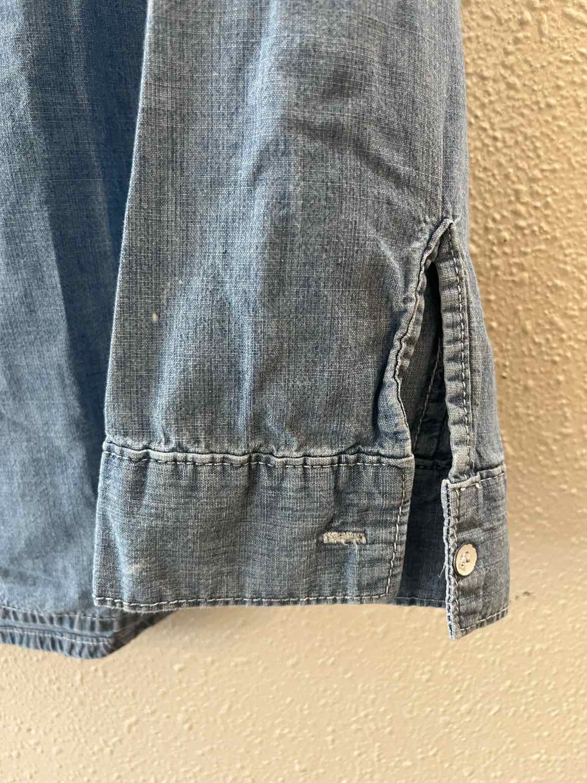 C&C California Chambray Size L Shirt