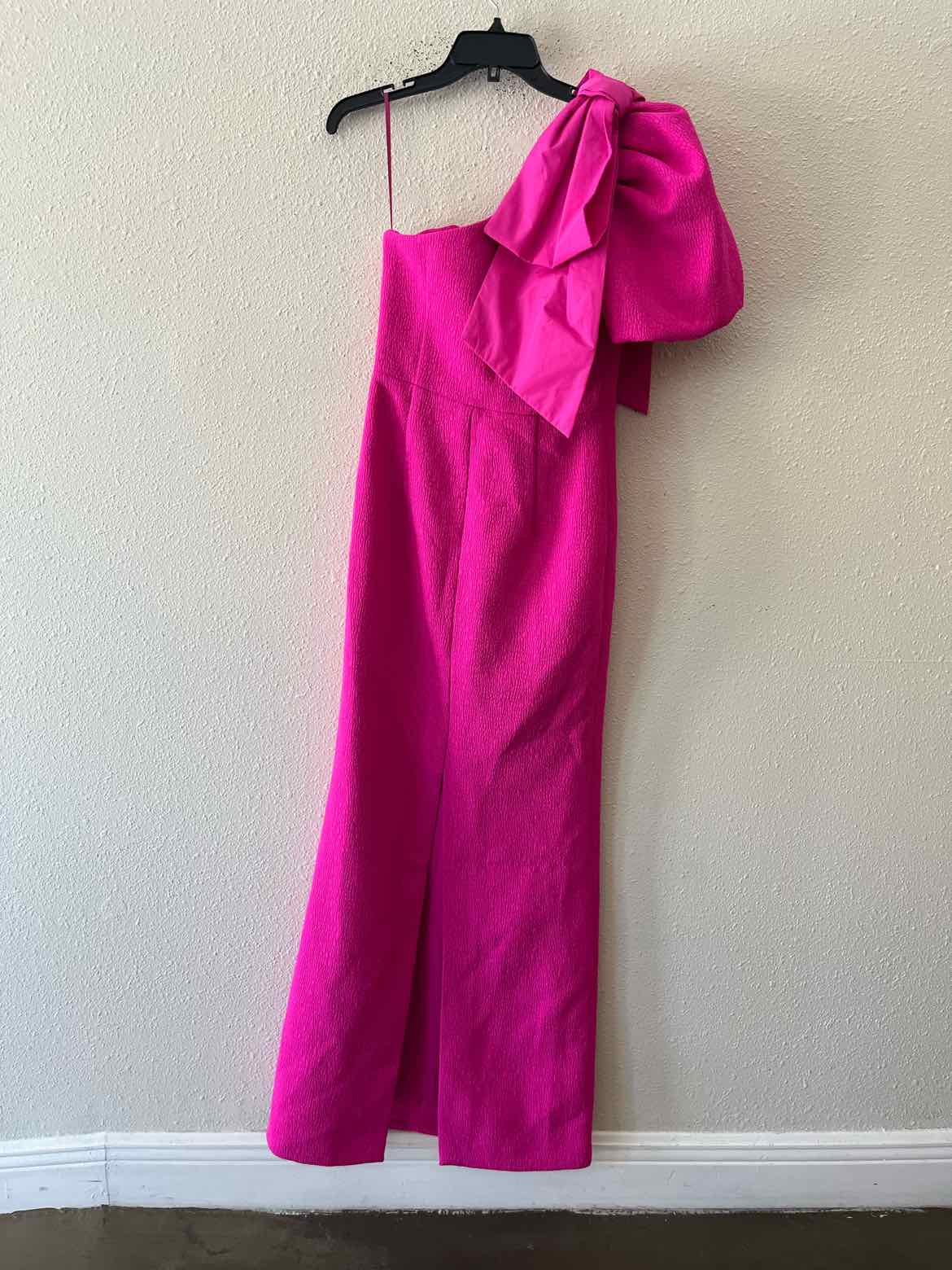 Rebecca Vallance Hot Pink Size 10 Gown/Evening Wear