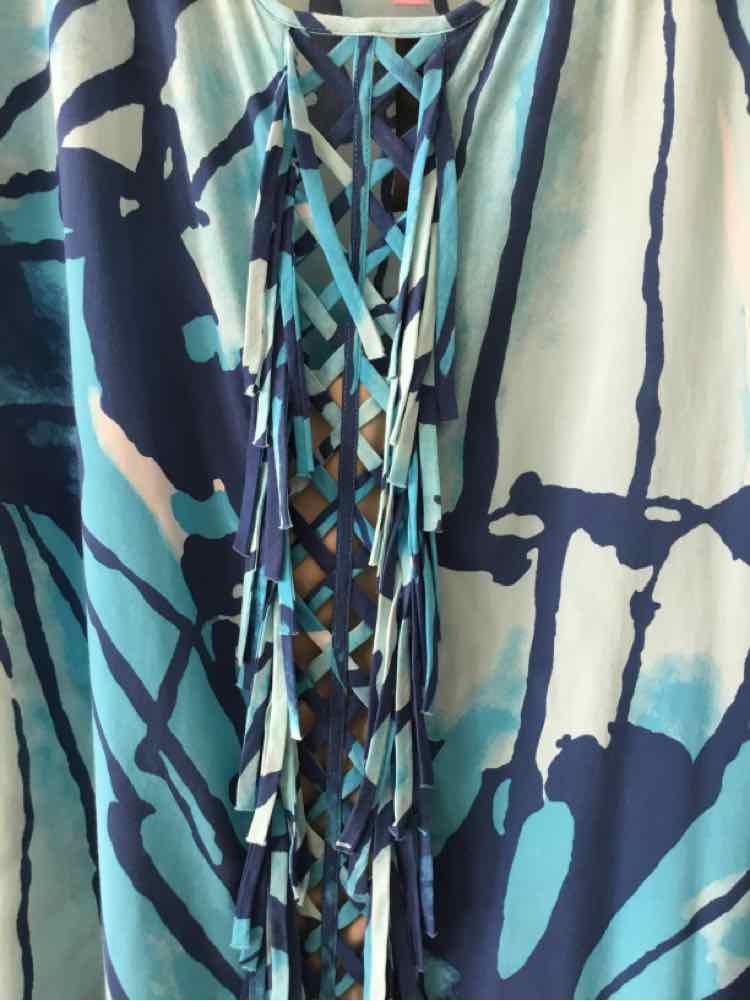 Lilly Pulitzer Blue and White Size S/M Coverup