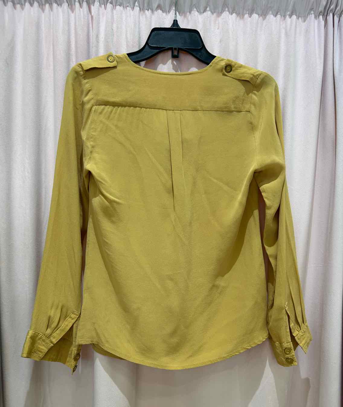 Line + Dot Dark Yellow Size S Shirt