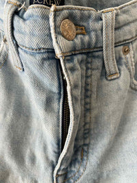Jcrew fact. Light Wash Size 29 Jeans