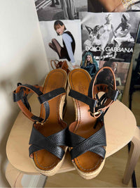 Valentino Size 39 Black Leather Wedge