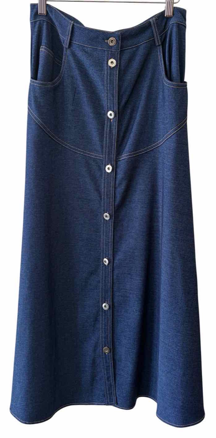 Area stars Dark Wash Size M Skirt