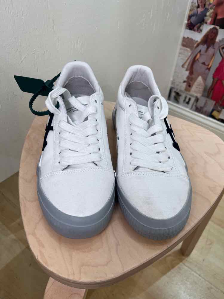 Off White White Size 38 Shoes