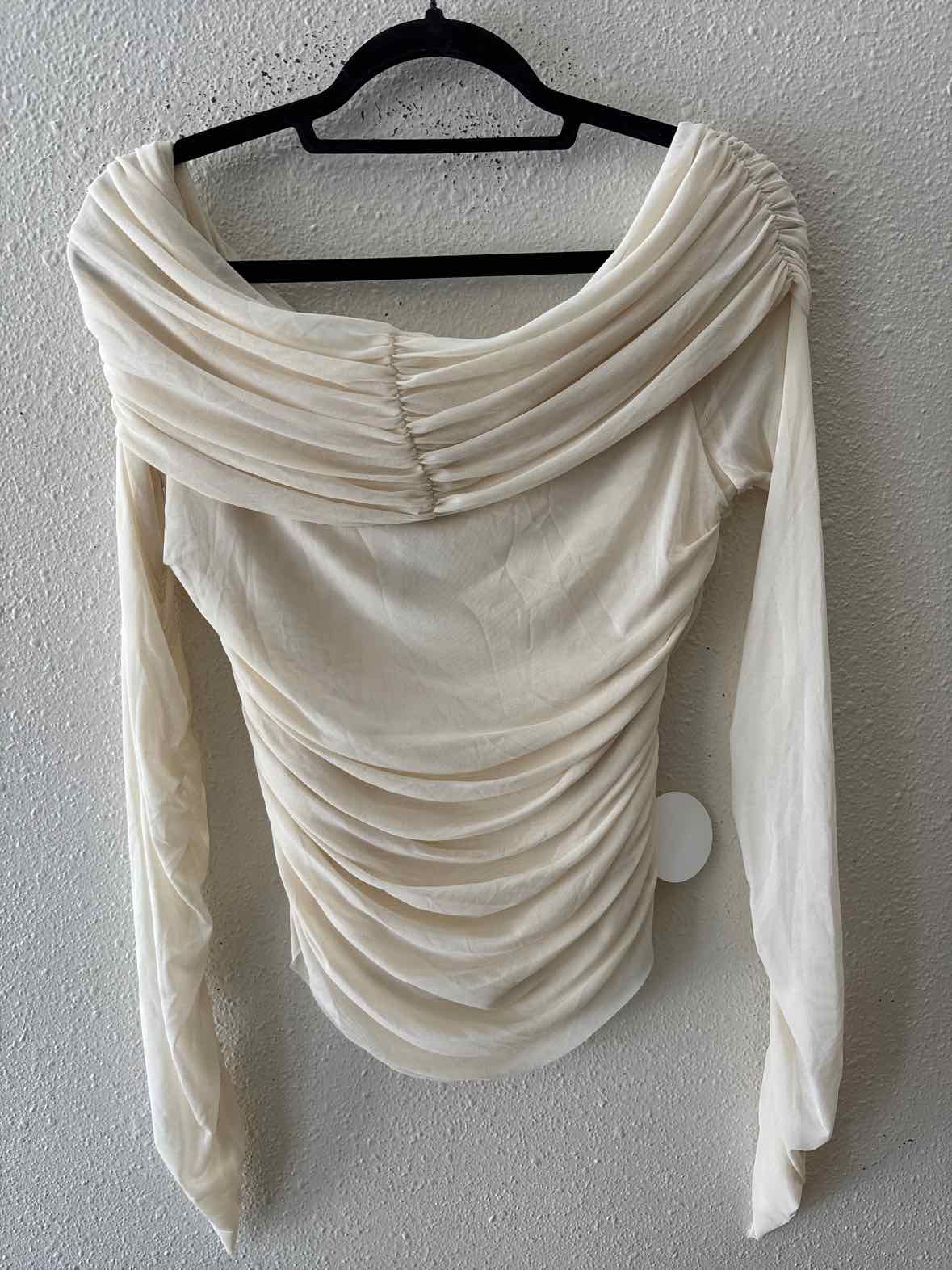 Shona Joy Ivory Size M Shirt