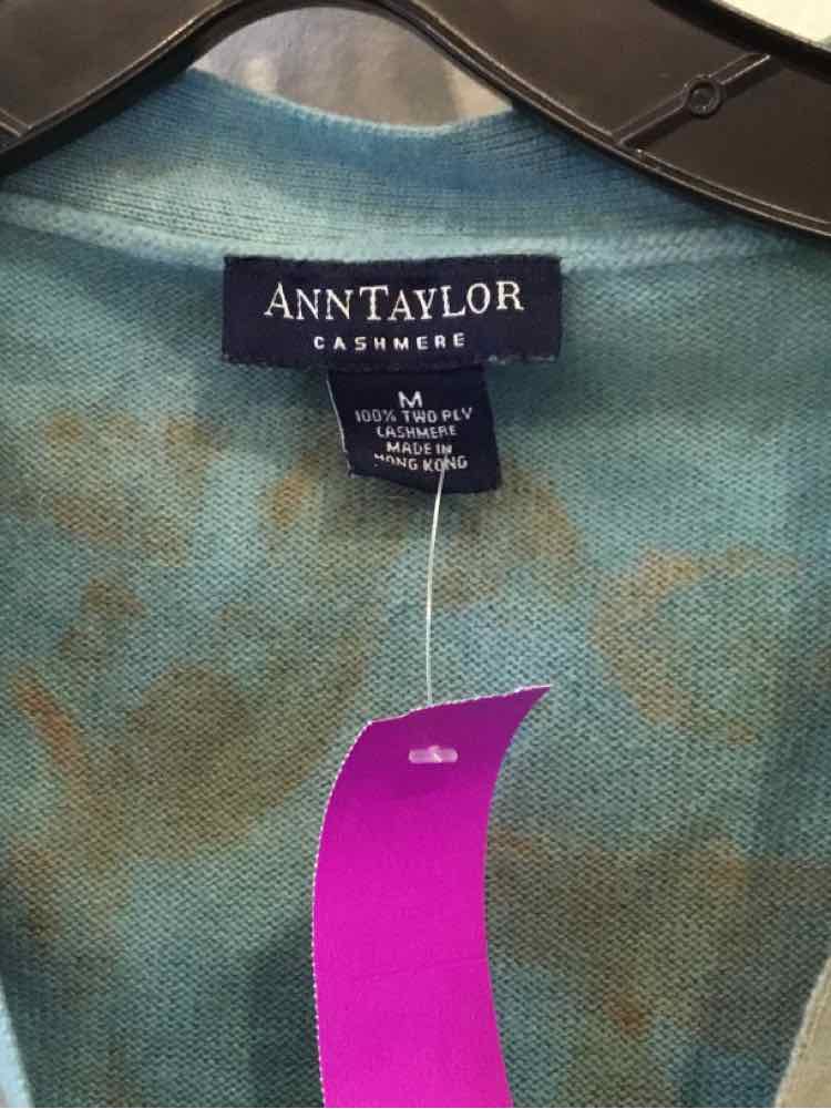 Ann Taylor Blue Multi Size M Shell