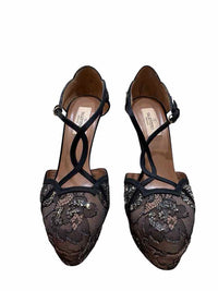 Valentino Garavani Black and nude Size 37 1/2 Shoes