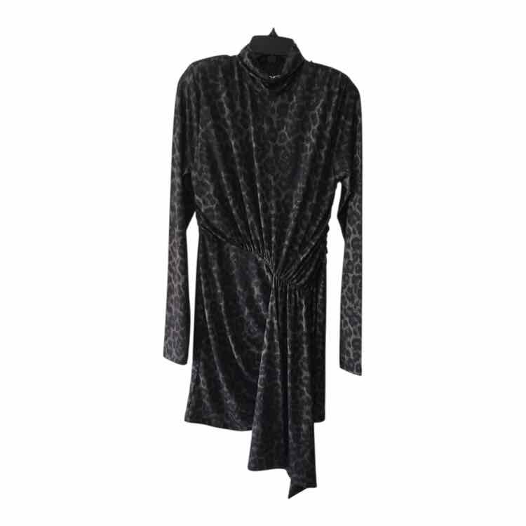 Essential Antwerp Black and Green Size S Dress