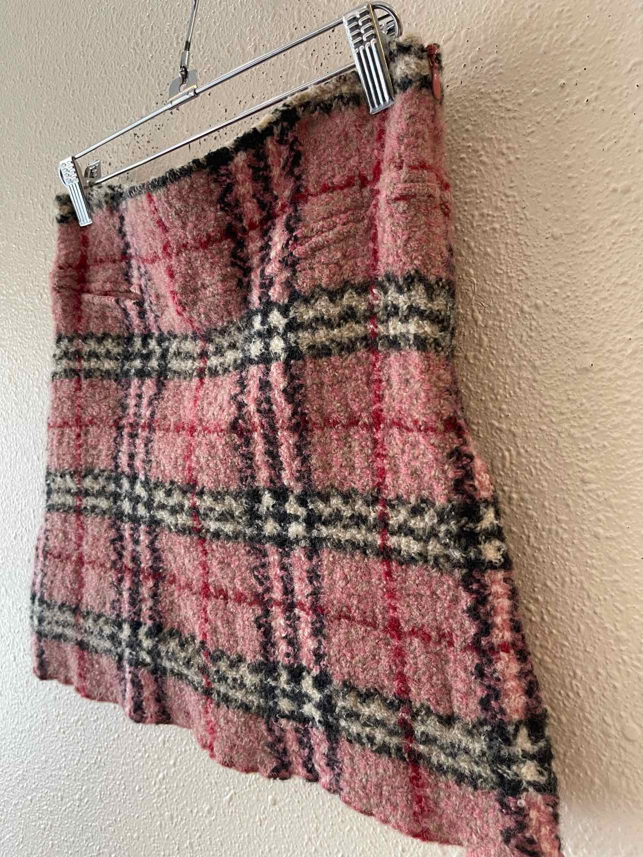 Burberry London Pink Multi Size 6 Skirt – Swap Boutique