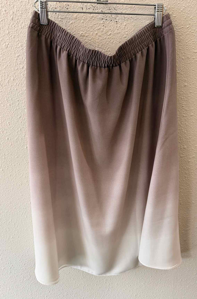 Ann Taylor Factory Taupe and White Size M Skirt