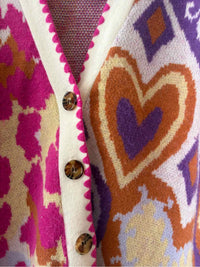 AVARA cream and pink Size S Sweater