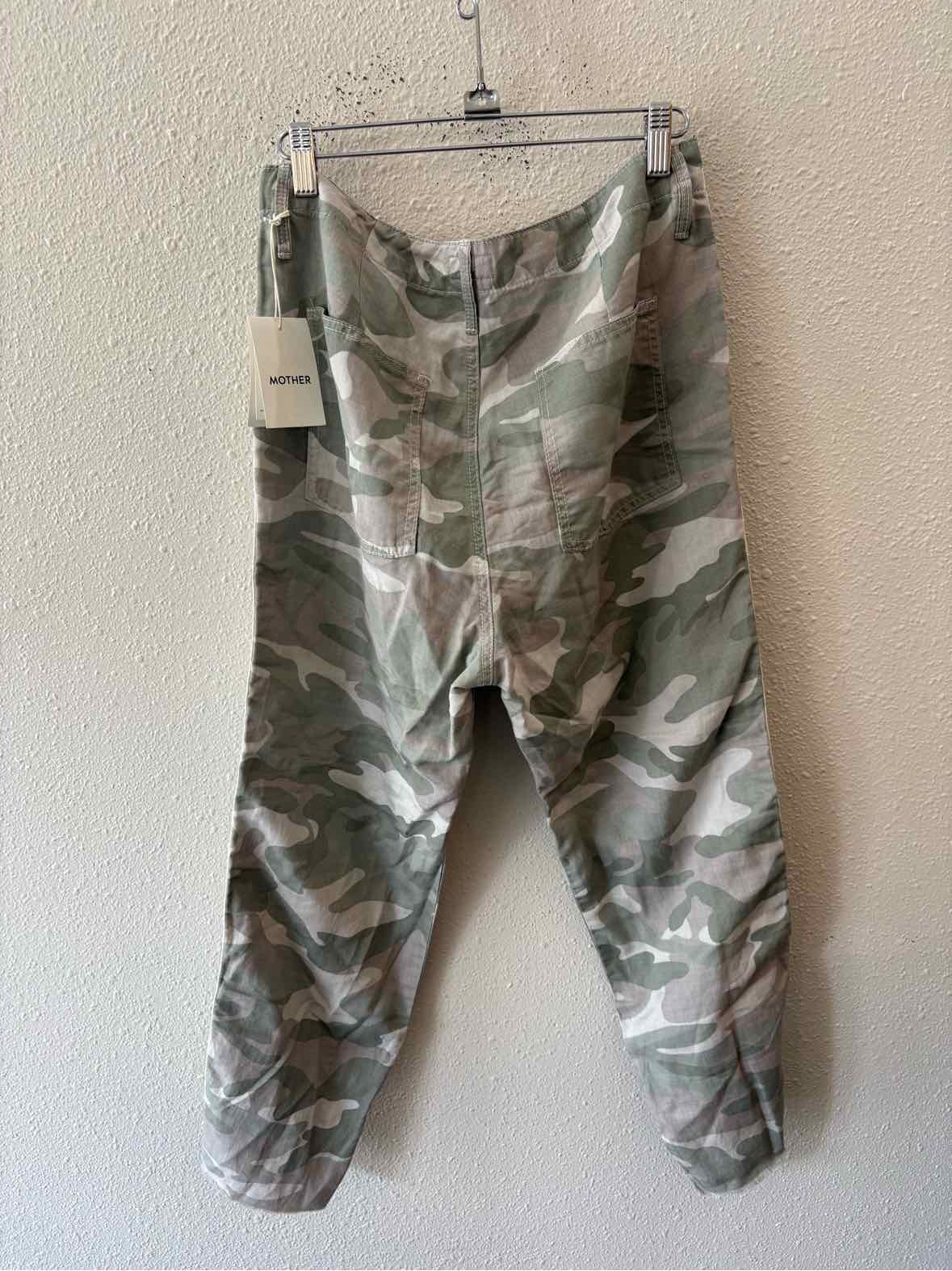 Mother Camo Size 30 Pants