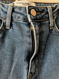 Just Black Denim Medium Wash Size 26 Jeans