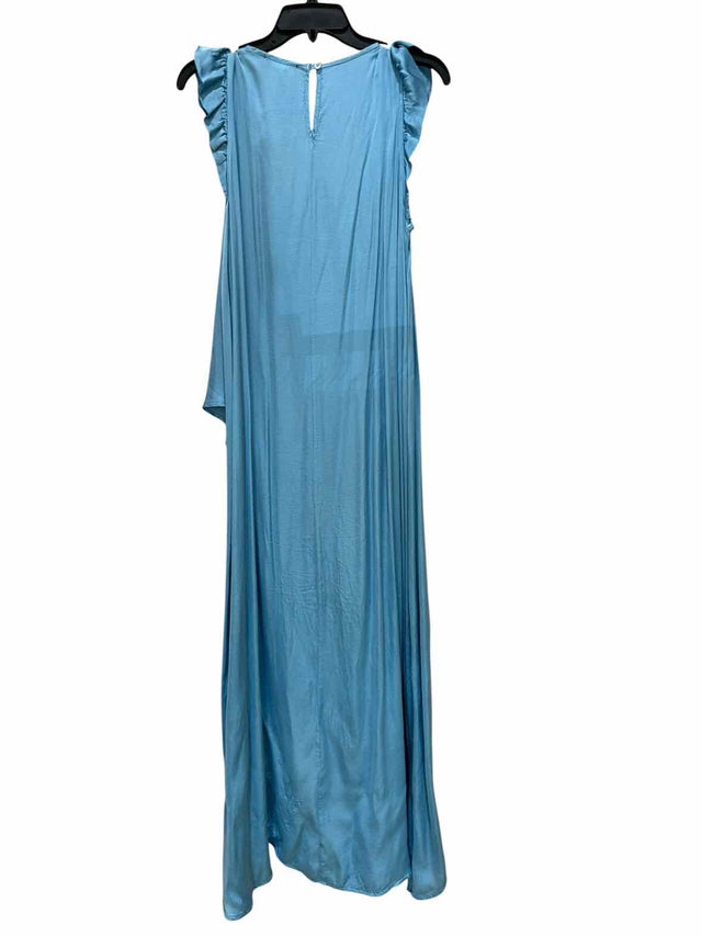 Stark x Baby Blue Size M Dress