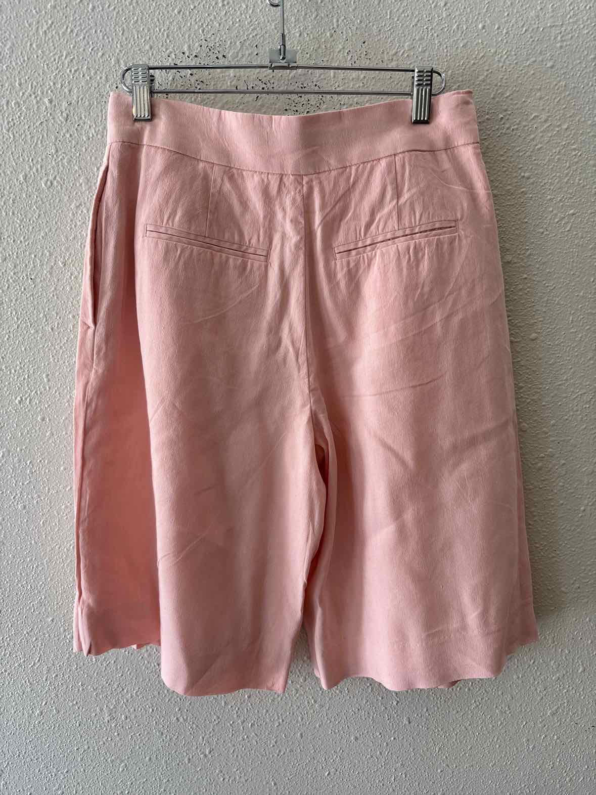 Cos Blush Size 34 Shorts