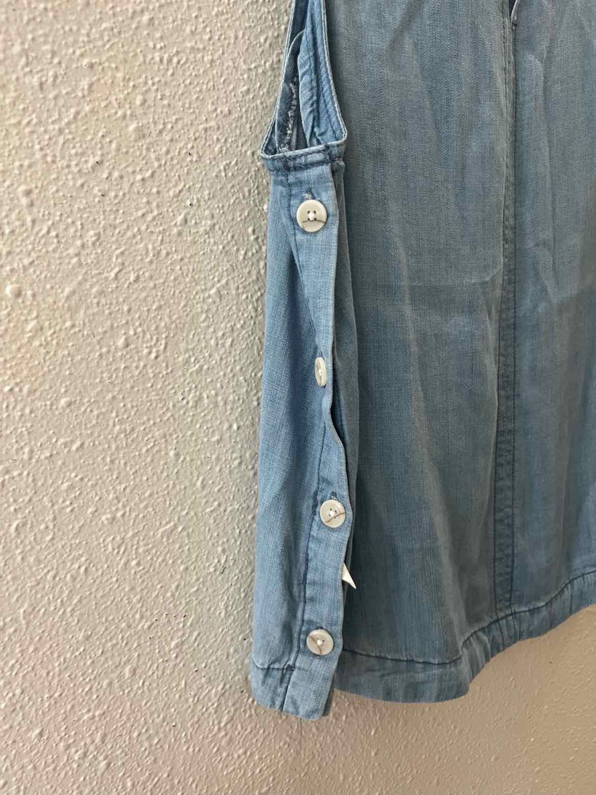 Thread and Supply Chambray Size S Shirt